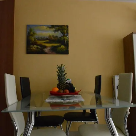 Viktoria Appartement *